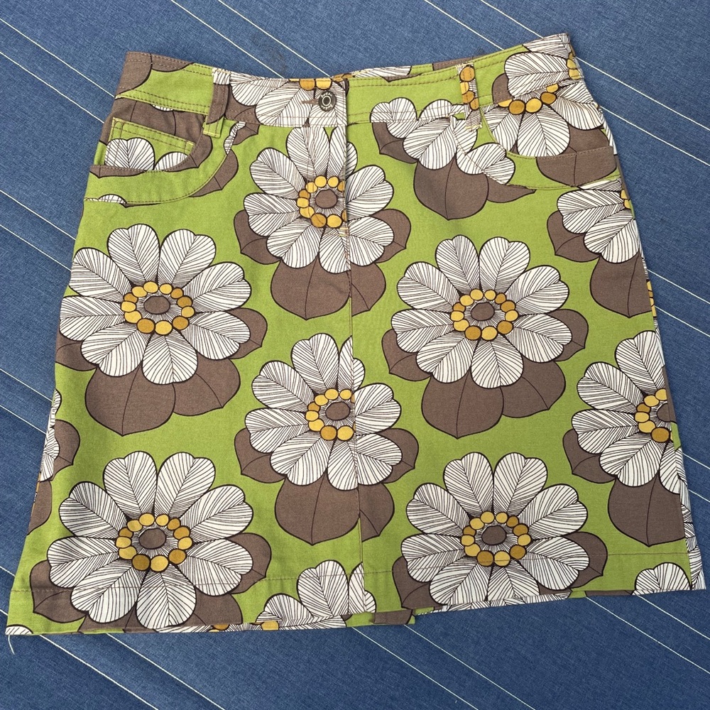 Boden Mod Floral Jean style skirt